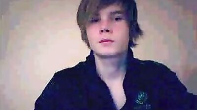 Blonde Chat boy soo cute: Cum Shots Blond Boys Handjob!