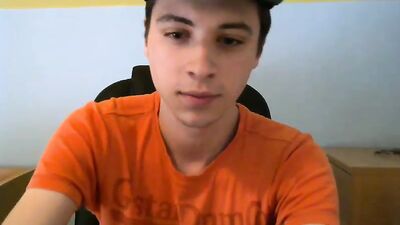 Young stud masturbates for your pleasure!