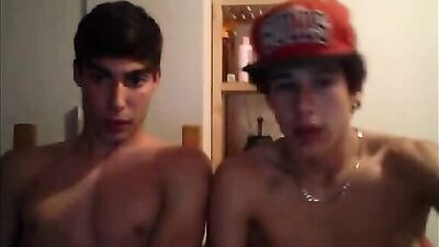 Jerking Off Twinks - College Frat Buddies