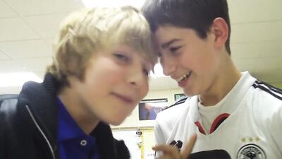 Two Cuties Fun : Double Delight!