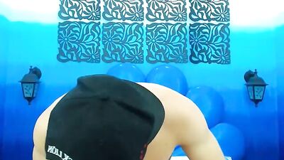 He Masturbates in Bed: Amateur Handjobs and Cum Shots!