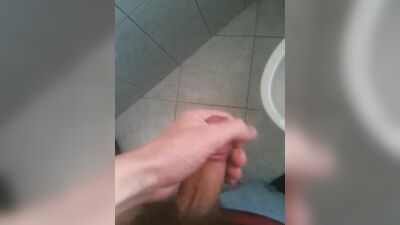 Hand-Job Hunters: Skype Me For A Chance To Be My Boyfriend!