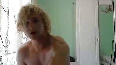 Curly Bliss: Amateur Cum Shots with Hot Blond Boys!