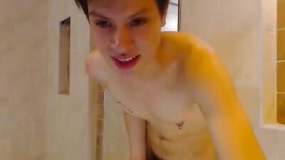 Cum on her face: Amateur Handjob & Cum Shots