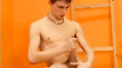 Cute Twink Cums in Handjob Paradise!