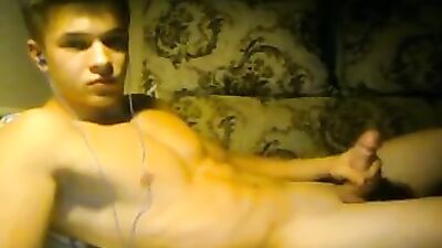 Russian Web-Cam Solo: Jerk & Cum for Younger!