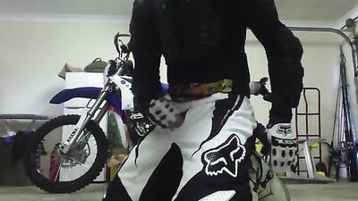 Moto-cross Wanker: Wild Fetish Web Cam Solo Adventure!