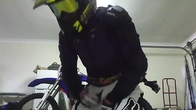 Moto-cross Wanker: Wild Fetish Web Cam Solo Adventure!
