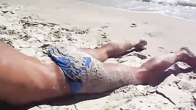 Maillot Frenzy! - Hardcore Gay Porn Video