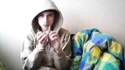 Smooth Boys Cum Shots Solo Handjob: A Gay Porn Video with a Smooth Finish!