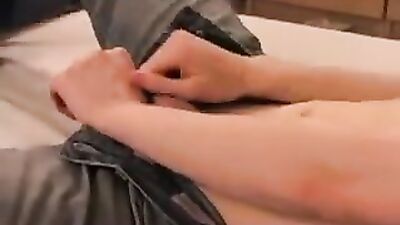 Young Smoothie Web-Camming His Cock Off!