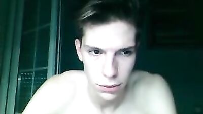 Young Italiano Handjob - The Ultimate Amateur Experience!