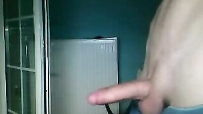 Young Italiano Handjob - The Ultimate Amateur Experience!