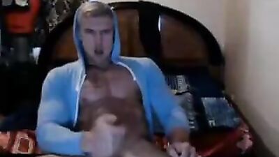 Cumming for Muscle Men!