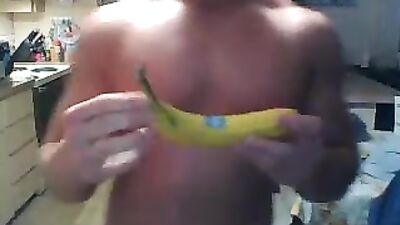 Muscle Men Finally Understand the Endgame: One-Handed Handjobs Galore!