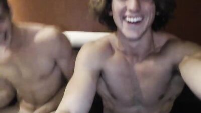 Gay Muscle Web-Cam Sessions: Sculpting Bodies