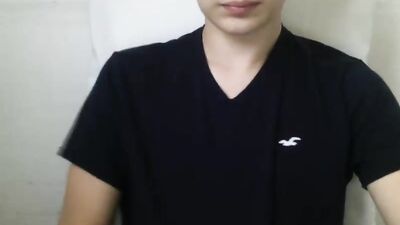 Handsome boys handjob solo show: A must-see gay porn video!