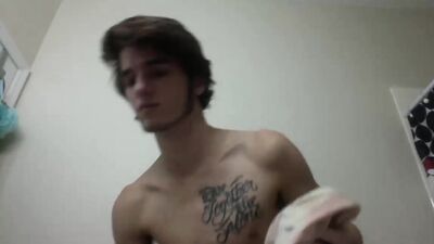 Masturbating in the Bathroom (Amateur Cum Shots Handjob)