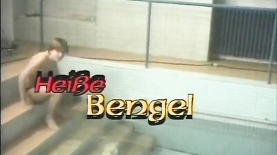 Gay Porn - Heisse Bengel (Vintage): Hot Blond Boys Bareback Action!