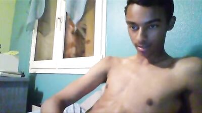 Uncut Arabian Web-Cam Boy - The Ultimate Solo Experience!