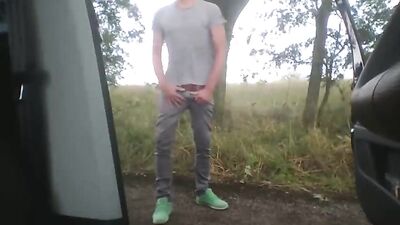 Breaking Heels in Public: Cumshot Voyeurism!