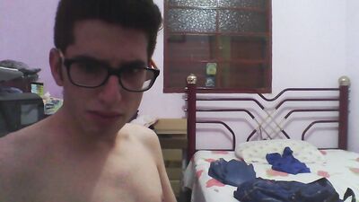 Jerking in HD: A Web-Cam Solo Cum Shots Experience!