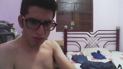 Jerking in HD: A Web-Cam Solo Cum Shots Experience!