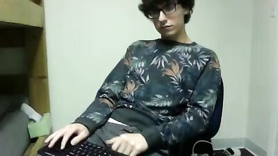 Sweet young amateur cum shots handjob