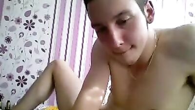 Young Momentum Amateurs: Cum Shots and Handjobs