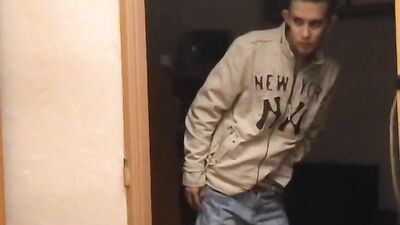 Gangbang Bareback: Bottom Boy Barebacked x2