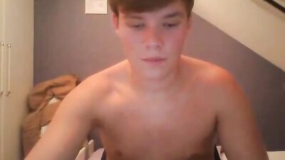 Exposed Handjob: Raw Amateur Action!