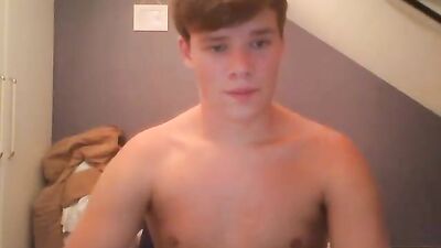 Exposed Handjob: Raw Amateur Action!