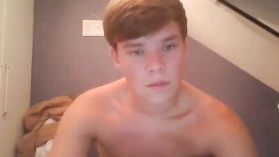 Exposed Handjob: Raw Amateur Action!