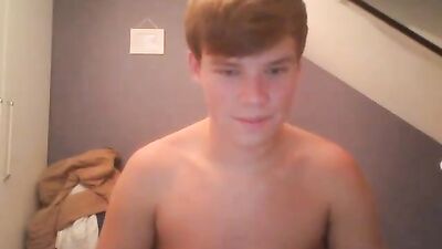 Exposed Handjob: Raw Amateur Action!