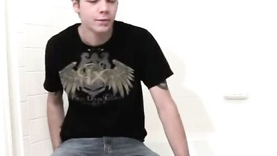 James Cum Shots Web-Cam Solo Bath