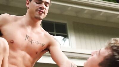 Steamy Outdoor Fuck-Up Close and Personal