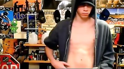Skater bares all: The Amateur Web-Cam Solo Experience