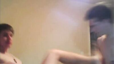 Gay Twink Amateur Bareback Sex Tape: Double Penetration Explosion!