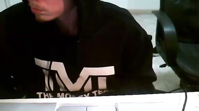 Bad Boy - Amateur Cum Shots & Handjobs Delight