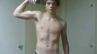 Muscular Web-Cam Solo Boy - Cumming Live!