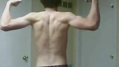 Muscular Web-Cam Solo Boy - Cumming Live!