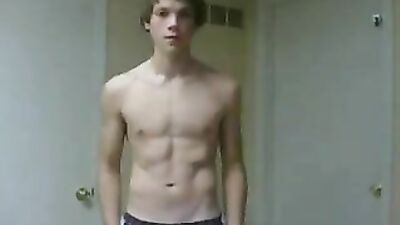 Muscular Web-Cam Solo Boy - Cumming Live!