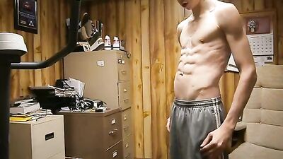 Gay Web Cam Flexing Fun - No Porn