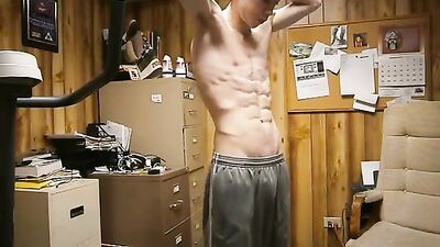 Gay Web Cam Flexing Fun - No Porn