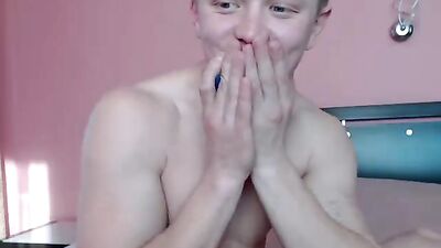 Electrical Young: Blond Boys Cum Shots!