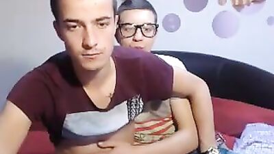 Gay Passion - Amateur Web-Cam Handjob Love Couple