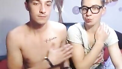 Gay Passion - Amateur Web-Cam Handjob Love Couple