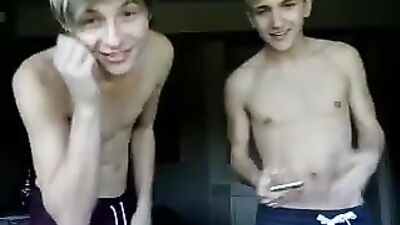 Blonde Hotties: Amateur Cum Shots and More!