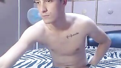 A Cute Couple Gets Up Close and Personal in Amateur Handjob Action!