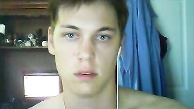 Cumming on Cam: Hot First Time Boy!